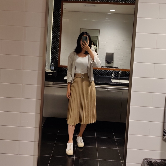 WConcept Andersson Bell Lucy Belted Pleats Skirt Beige - Picture 3 of 8